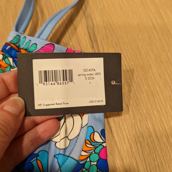 Colorful Swimwear - Picture 6 of 9